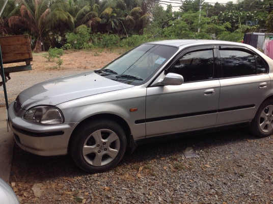 ขายรถเก๋ง HONDA CIVIC ตาโต ขายรถเก๋ง HONDA CIVIC ตาโต