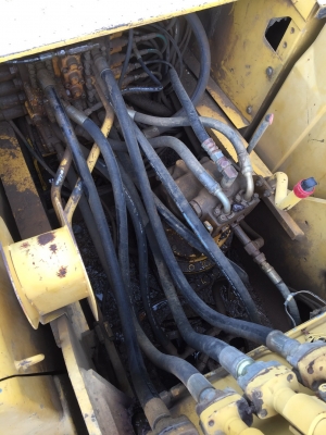 KOMATSU200รุ่น8 เอกสารเล่มทะเบียน. สภาพดีมากๆๆพร้อมใช้