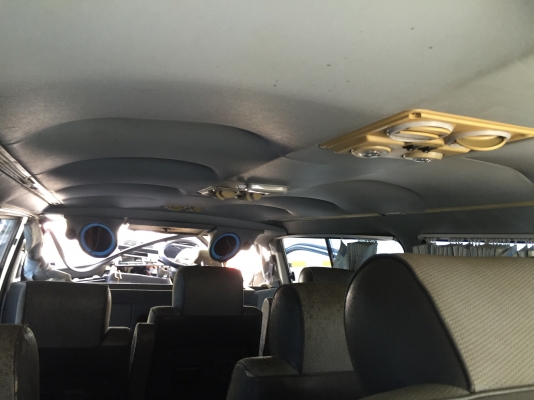 ขายรถตู้อุบัติเหตุ เฉี่ยวชน ขายรถตู้อุบัติเหตุ เฉี่ยวชน