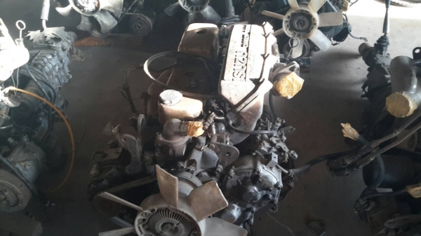 ขายเครื่องเกียร์ISUZU4JA1เครื่องสภาพใช้งานได้