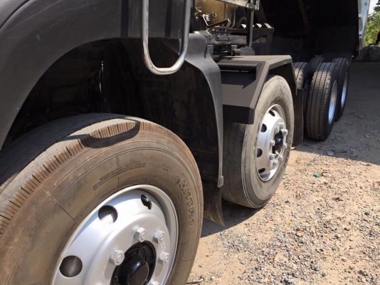 FXZ354ปี56 มีนาคม 2เพลาดั้มSMMแท้มีระบบลากพ่วงcngแท้ศูนย์ ยางใหม่ 1,950,000.- 086-6642-442