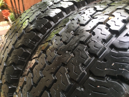 ยาง at 31 สวยๆ 2 คู่