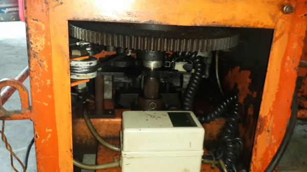 เครื่องดัดเหล็กยี่ห้อDiamondมี ราคา 58,000บาท ของญี่ปุ่นแท้ สภาพพร้อมใช้งาน