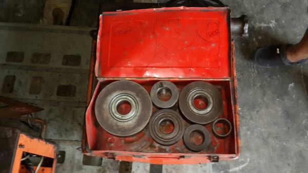 เครื่องดัดเหล็กยี่ห้อDiamondมี ราคา 58,000บาท ของญี่ปุ่นแท้ สภาพพร้อมใช้งาน