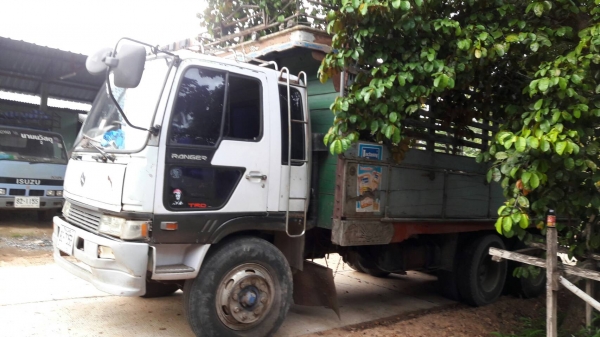 ขาย10ล้อฮีโน่ KT925.   เครี่อง EH700.  168. แรง เพาเวอร์ เบรคทรีฟฟี่ แอร์  ทะเบียนพร้อมโิน