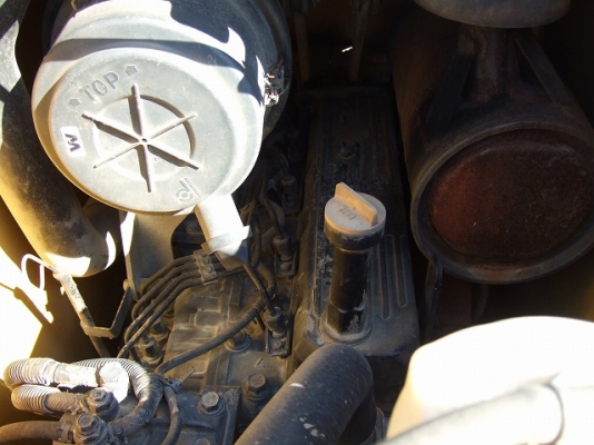 ขายรถดันดิน KOMATSU D20P 085-0221939 ปุ๋ย