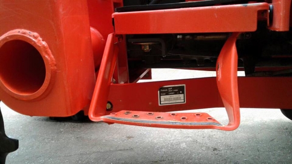 ขายรถไถ Kubota L3608(4WD) พร้อมชุดบุ้งกี๋ รถสวย เดิมๆ ใช้งาน100ชั่วโมง พร้อมใช้งาน
