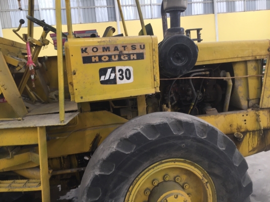 ขายด่วน KOMATSU JH30สภาพสวย พร้อมใช้งาน เครื่องปั้มดี รถสวยสีสันเดิม เอกสารสัญญาซื้อขาย