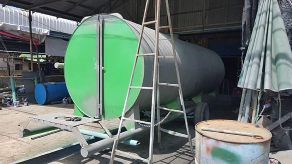 ขายถังน้ำมันใหม่ขนาด 10,000 ลิตร เหล็กหนา 3 มม.ผลิตเอง ราคา 45,000 บาท ขายถังน้ำมันใหม่ขนาด 10,000 ลิตร เหล็กหนา 3 มม.ผลิตเอง ราคา 45,000 บาท