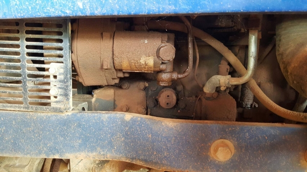 ขาย รถไถ EURO FT-90P ปี 56 ขับเคลื่อน 2 เพลา 4WD เอกสารใบอินวอยซ์ อุปกรณ์มีใบดันหน้า และผาน 7 ราคาคุยกันได้ครับ