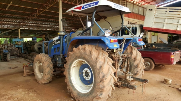 ขาย รถไถ EURO FT-90P ปี 56 ขับเคลื่อน 2 เพลา 4WD เอกสารใบอินวอยซ์ อุปกรณ์มีใบดันหน้า และผาน 7 ราคาคุยกันได้ครับ