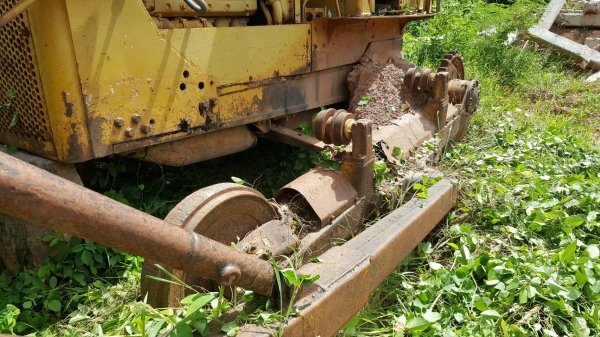 ขายแล้วครับ แพ็คคู่แทรคเตอร์ CAT D5 ตีนเป็ดทั้ง 2 คัน เอกสารใบซื้อขาย เครื่องสตาร์ทติด