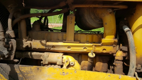 ขายแล้วครับ แพ็คคู่แทรคเตอร์ CAT D5 ตีนเป็ดทั้ง 2 คัน เอกสารใบซื้อขาย เครื่องสตาร์ทติด