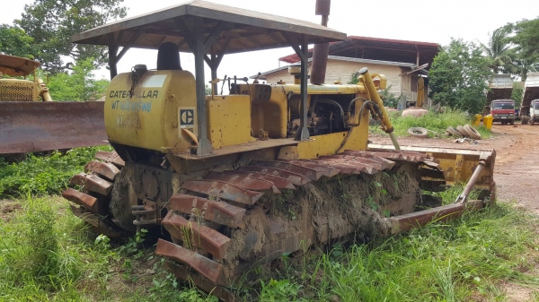 ขายแล้วครับ แพ็คคู่แทรคเตอร์ CAT D5 ตีนเป็ดทั้ง 2 คัน เอกสารใบซื้อขาย เครื่องสตาร์ทติด