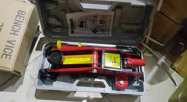 เครื่องมือช่าง ราคาถูกมาก เช็คได้ตามท้องตลาด เครื่องมือช่าง ราคาถูกมาก เช็คได้ตามท้องตลาด