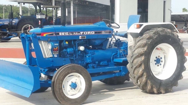 Ford6610 เพลาเดียวพร้อมอุปกรณ์ 2 ชุด