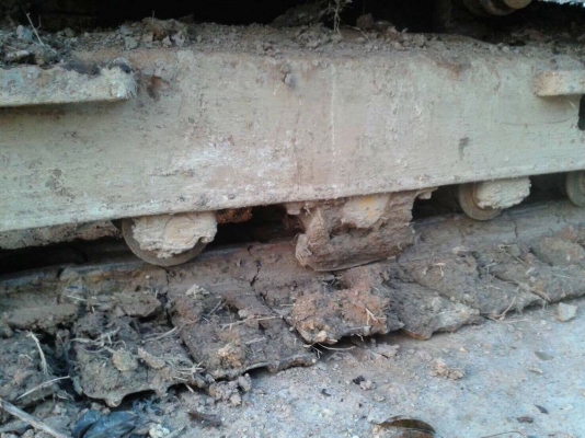 Pc200-5 โซ่ใหม่ เอวแน่น เครื่องฟิตแน่นๆไฟครบ เอวแน่น รถพร้อมใช้งาน Pc200-5 โซ่ใหม่ เอวแน่น เครื่องฟิตแน่นๆไฟครบ เอวแน่น รถพร้อมใช้งาน