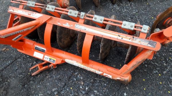 ขายรถไถคูโบต้าL4708ใบมีดผาล6ตราช้างพร้อมใช้ครับ