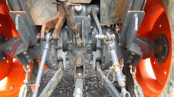 ขายรถไถคูโบต้าL4708ใบมีดผาล6ตราช้างพร้อมใช้ครับ