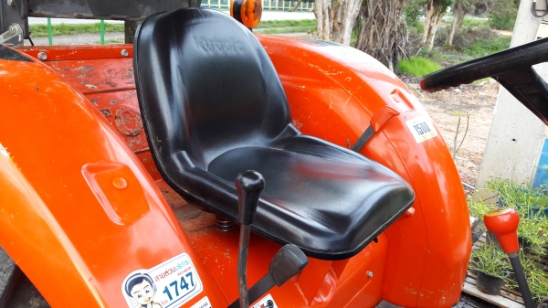 ขายรถไถคูโบต้าL4708ใบมีดผาล6ตราช้างพร้อมใช้ครับ