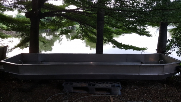 เรือสแตนเลส กว้าง 1.05 ยาว 4.00 เมตร