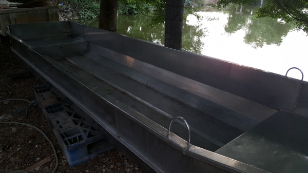 เรือสแตนเลส กว้าง 1.05 ยาว 4.00 เมตร