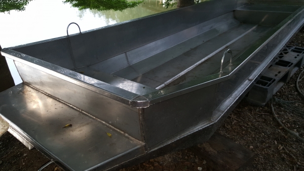 เรือสแตนเลส กว้าง 1.05 ยาว 4.00 เมตร