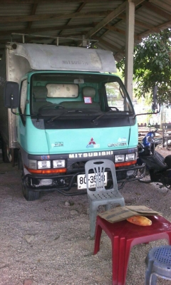 ขายรถบรรทุก 6 ล้อตู้แห้ง MITSUBISHI 110 แรงม้า คัสซี FE535ET130370 ราคา 270000