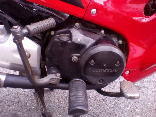 ขาย Honda Wave 125 S ปี 47 กุญแจใหญ่ สตาร์ทเท้า เครื่องดีลูกเดิม ชุดสีเปลี่ยนใหม่ทั้งหมด ไม่มีแตก ภาษีขาดไม่ถึงปี เล่มพร้อมโอน