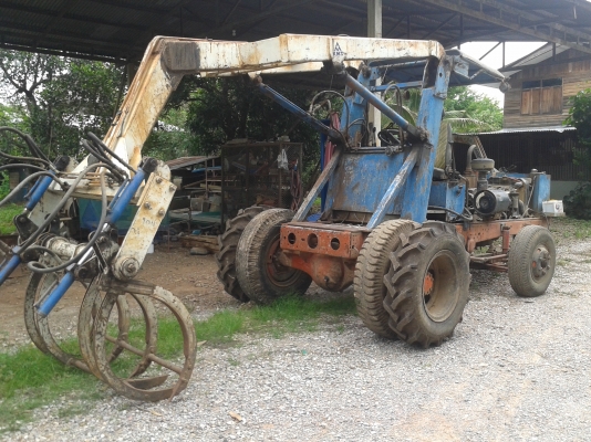 ขายรถคีบอ้อย คีบหลังของKMT พร้อมใช้สุดๆ