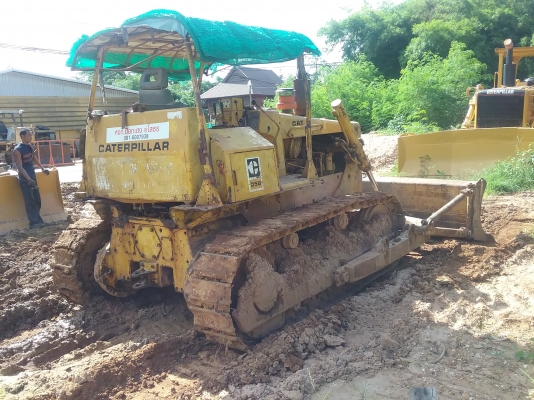 ขาย 395,000 แทรคเตอร์ CAT  D 5 B เอกสารเล่มทะเบียน เกียร์ตัด  เครื่องดี เกียร์แรง ช่วงล่างสวย รถสวยพร้อมใช้เอกสารพร้อมโอน 090-772-3710 090-772-3708