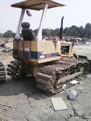 ขายรถแทรคเตอร์ KOMATSU D20PL-6 ตีนเป็ด สไลด์ใบมีดได้ 8 ทิศทาง ราคา 180000