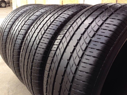 ยาง TOYO 235-50-18 made in japan ปี 14 ครบชุด 4 เส้น 5000  สภาพสวยๆไม่มีปะไม่บวมไม่กินข้างดอกยางเหลือเยอะเอาไปวิ่งกันใด้อีกยาวค่ะ