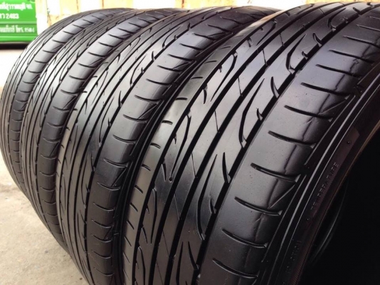 ยาง DUNLOP 215-55-17 ปี 15 ครบชุด 4 เส้น 4500  สภาพสวยๆไม่มีปะไม่บวมไม่กินข้างดอกยางเหลือเยอะเอาไปวิ่งกันใด้อีกยาวค่ะ