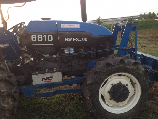 ขายรถไถ 2 เพลา Ford new holland 6610 มีภาพวีดีโอ สภาพสวยพร้อมใช้ ผานดันหน้า และผาน 7  ราคา685,000 บาท  โทร 081-9972972 089-8451778
