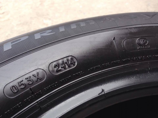 ยาง MICHELIN 195-65-15 ปี 14 ครบชุด 4 เส้น 3200  สภาพสวยๆไม่มีปะไม่บวมไม่กินข้าง ดอกยางเหลือเยอะเอาไปวิ่งกันใด้อีกยาว