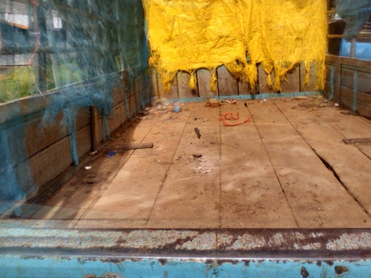 ขาย4ล้อกลาง. 85.  แรง ทะเบียนขาด1ปี เอกสารพร้อมโอน