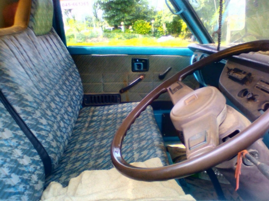 ขาย4ล้อกลาง. 85.  แรง ทะเบียนขาด1ปี เอกสารพร้อมโอน