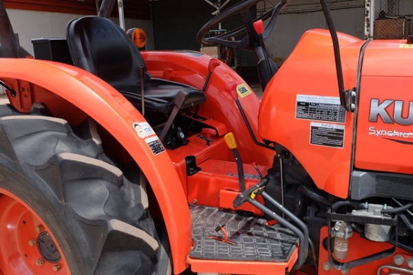 ขายรถไถรุ่น L3608 ดาวน์10,000 บาท พร้อมใบมีด ผานพรวน มีเอกสารพร้อมโอน รถสวยพร้อมใช้งาน