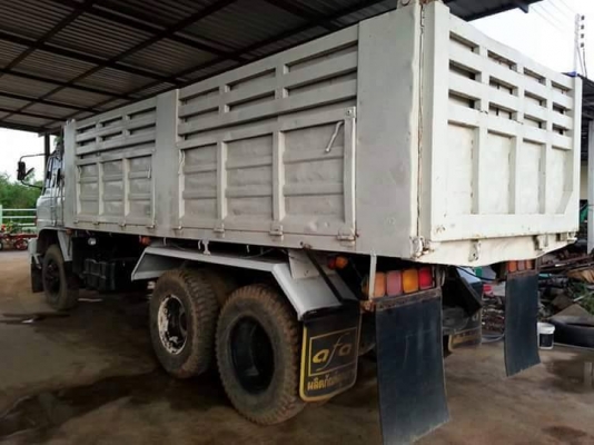 ขายรถดั้ม2เพลา HINO เครื่อง195แรง สโลกลาง เครื่องดี แคชซีสวย ยางดี ภายในสวย สภาพพร้อมใช้งาน เอกสารถูกต้อง เล่มทะเบียนพร้อมโอน ราคา595,000 สนใจโทร 090-8588220คุณนะ 093-3258446คุณบิว หรือเข้าดูสินค้าอื่นๆได้ที่ www.narong2truck.com หรือ www.truck.in.th/498