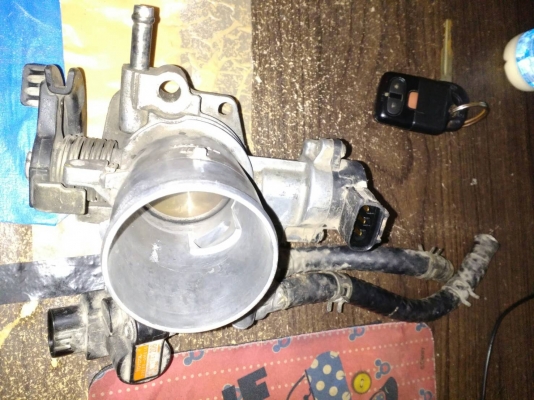 ขายairflow กับชุดลิ้นเร่งปีกผีเสื้อ vios 2005