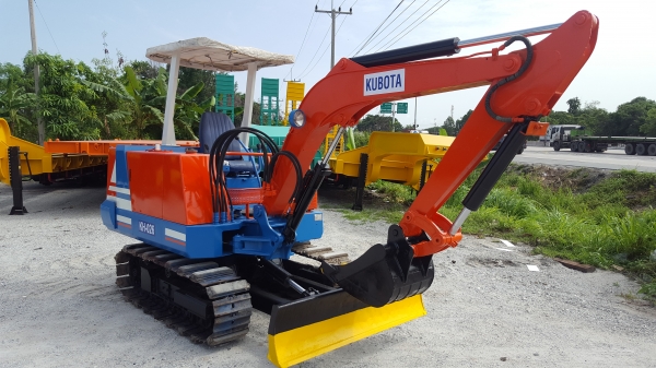 ขายรถขุดkobota   kh026.บูมยาวpc30
