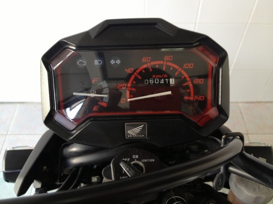 Zoomer-x ตัวTOP โฉมใหม่ สีดำด้าน วิ่ง6000 ปลายปี57 (ของแถม 4 รายการ) Zoomer-x ตัวTOP โฉมใหม่ สีดำด้าน วิ่ง6000 ปลายปี57 (ของแถม 4 รายการ)