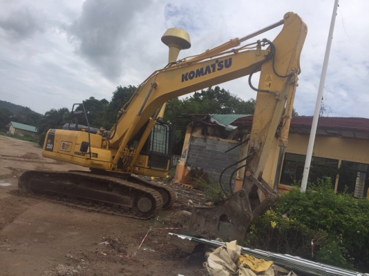 ขายด่วน!! Komatsu PC200-8MO ไมล์ 6,000 สภาพสวยค่ะ