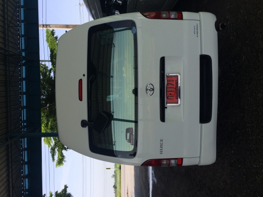 TOYOTA COMMUTER ปี2010 เกียร์ออโต้ ยางใหม่+แม๊กซ์ขอบ17 สภาพสวยพร้อมใช้งาน