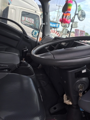 ขายด่วนรถบรรทุก ISUZU 6 ล้อ มีคอกเสริม สภาพดี พร้อมใช้งาน