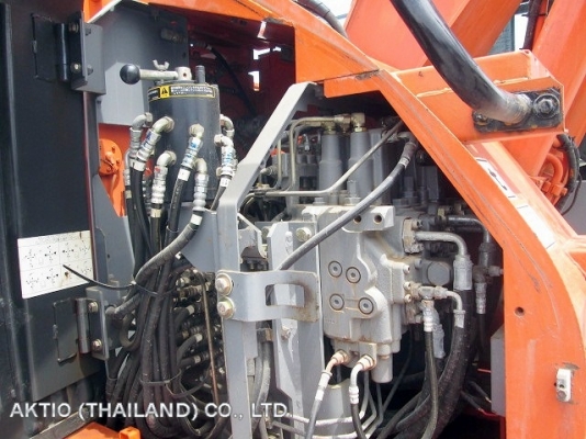 ขายรถขุด ฮิตาชิZX135  ปุ๋ย 085-0221939