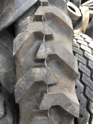 ยางหล่อ 1100-20 กับ 1200-20 ครับ หล่อเลย ยางหล่อ 1100-20 กับ 1200-20 ครับ หล่อเลย