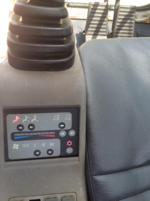 ขายรถแบคโฮ KOBELCO SK200 MARK 5 รถนอกนำเข้าสภาพสวย สภาพสวยพร้อมใช้งาน มีVDOการทำงานครับ