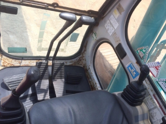 ขายรถแบคโฮ KOBELCO SK200 MARK 5 รถนอกนำเข้าสภาพสวย สภาพสวยพร้อมใช้งาน มีVDOการทำงานครับ